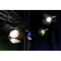 Reflektor BeamZ Professional BTF440Z mini-fresnel zoom 4x 40W LED RGBW